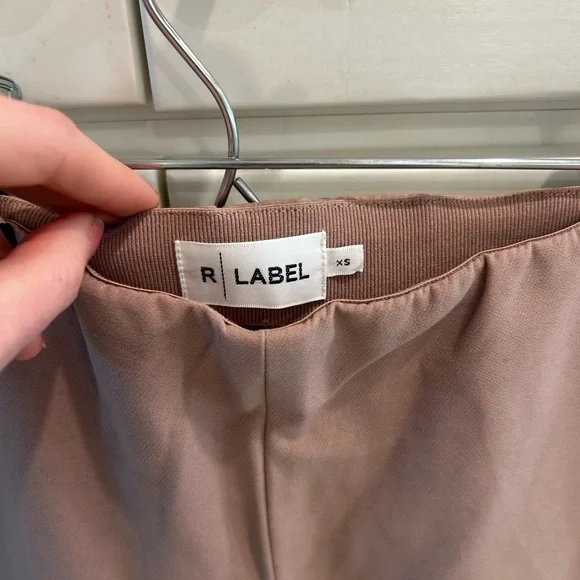 R Label The Reset Side Zip Skinny Pants Soft Clay XS excellent condition! - Picture 2 of 5